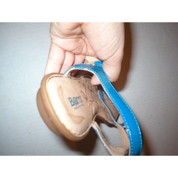 New Womens 11 Born Sandals Shoes Blue Comfort Tan Flats NWT Nahala Ankle Strap - Picture 5 of 5